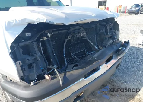 2004 Chevrolet Silverado 1500 Ls from USA, damaged, VIN 2GCEC19T441372080